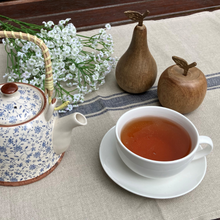 Load image into Gallery viewer, Handcrafted Apple and Pear