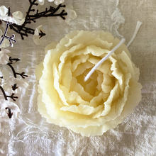 Load image into Gallery viewer, Peony Beeswax Candle
