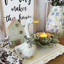 Load image into Gallery viewer, Duck with Bow
