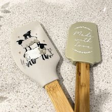 Load image into Gallery viewer, Highland Sheep Spatulas - set/2
