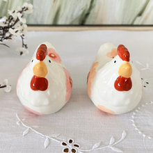 Load image into Gallery viewer, Chicken Salt and Pepper Shakers
