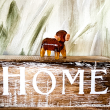 Load image into Gallery viewer, Glass Highland Cow
