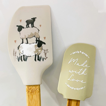 Load image into Gallery viewer, Highland Sheep Spatulas - set/2
