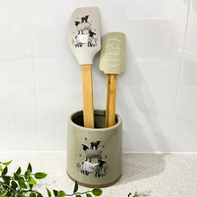 Load image into Gallery viewer, Highland Sheep Spatulas - set/2
