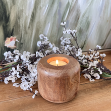 Load image into Gallery viewer, Wooden Tea Light Holder - set/2

