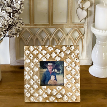 Load image into Gallery viewer, Rustic Flower Photoframe
