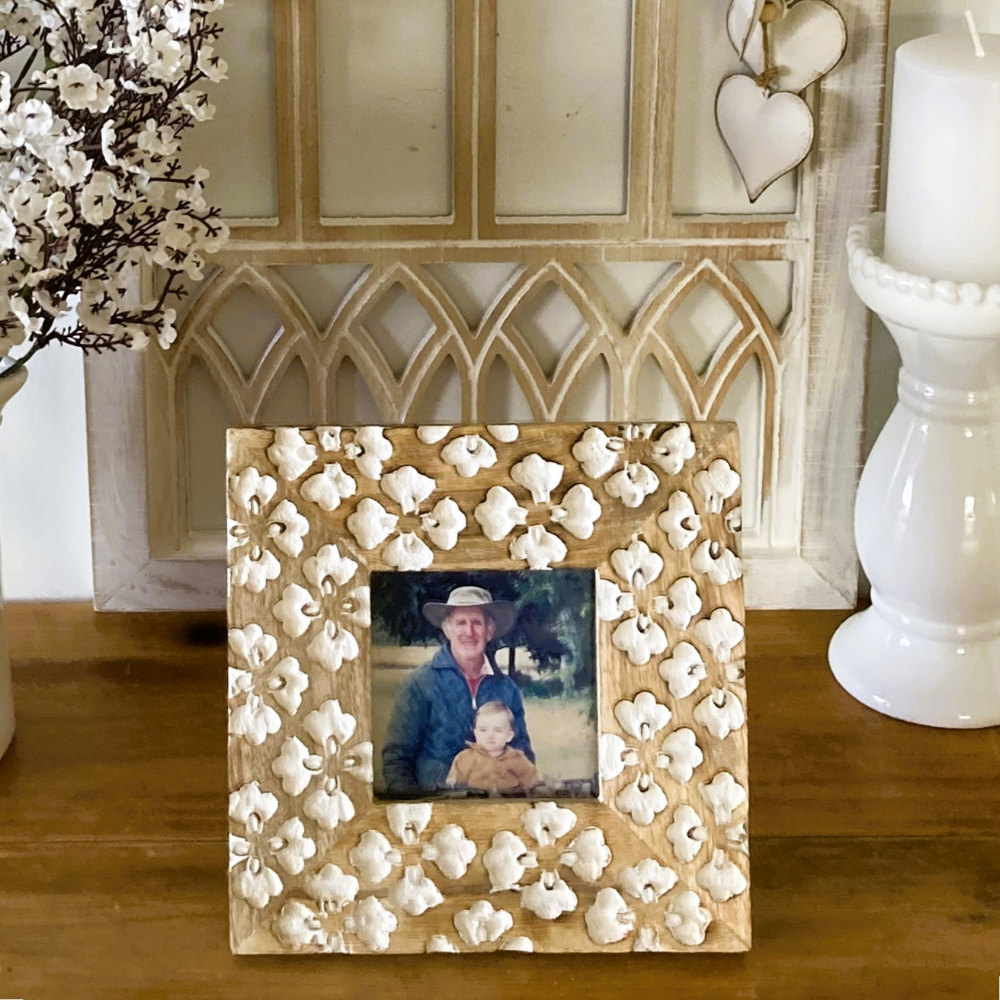 Rustic Flower Photoframe