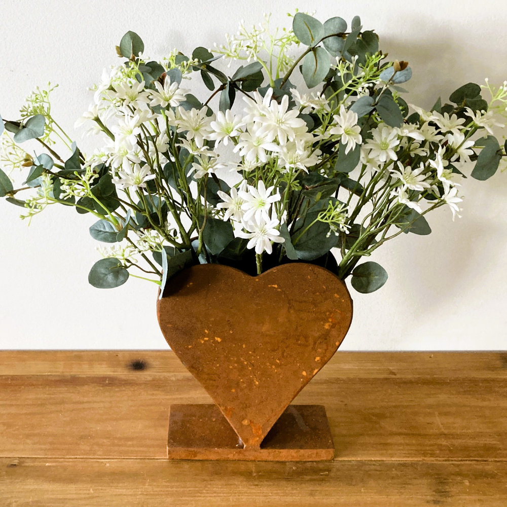 Standing Heart Planter