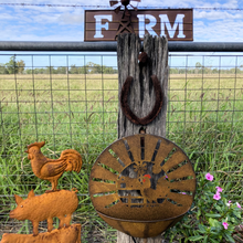 Load image into Gallery viewer, Farm Scene Wall Planter - rooster
