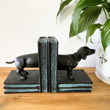 Load image into Gallery viewer, Black Dachshund Bookends
