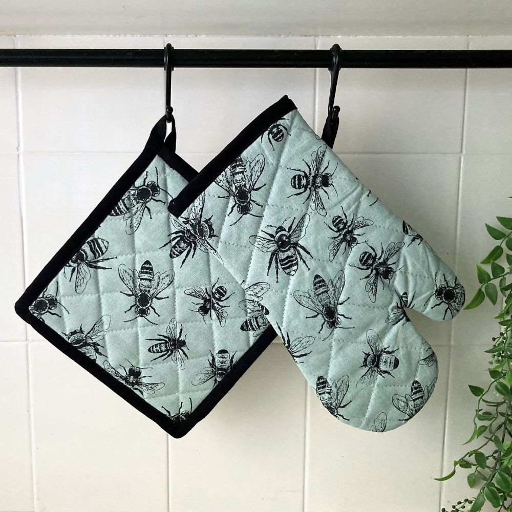 Sketch Bees - country oven glove set – Evelyn and Owl