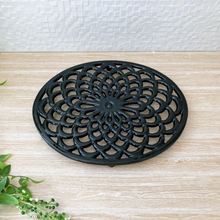 Load image into Gallery viewer, black oval trivet for hot dishes and pots
